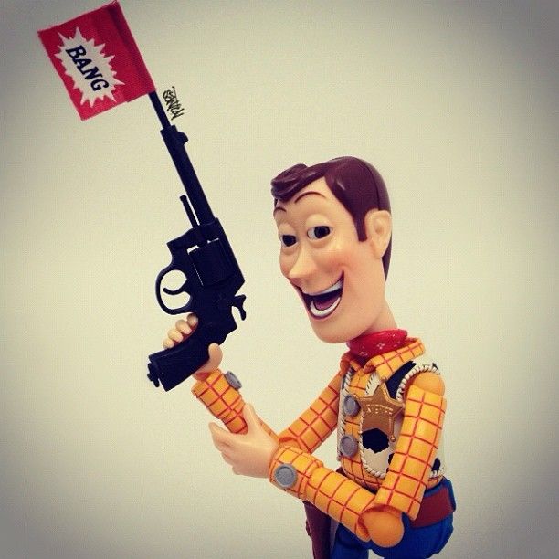 @santlov | You just got Bang'd by Woody...no pun. | Webstagram - the best Instagram viewer Funny Toy Story, Creepy Woody, Toy Story Pictures, Disney Pics, Toy Photography, Heck Yeah, Woody Toy Story, Funny Toys, Made Me Smile