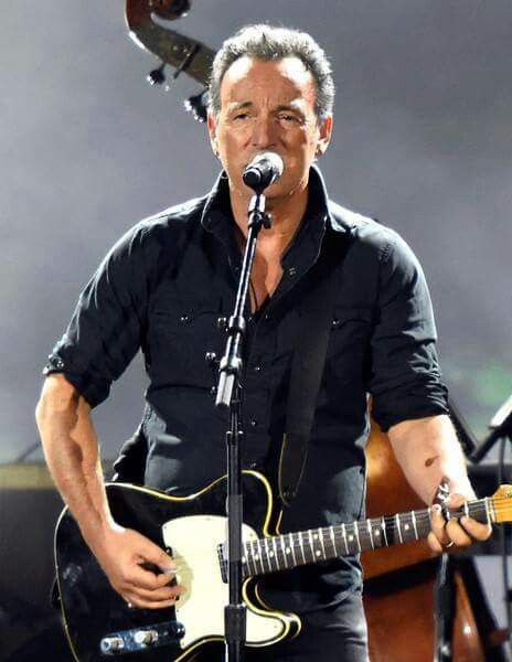 Pin by Gianfranco Iandolo on Bruce | Bruce springsteen, Bruce ...