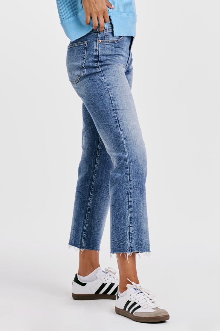 The 90s Jean in Mozzie presents a timeless style with a modern twist. Crafted from stretch denim with a high rise fit that sits slightly lower on the waist and fitted in the hips, these ankle skinnies promise a chic, sleek fit. 9 1/2" Front Rise (include waistband), 10" Leg Opening, 28" inseam (Size 27) 90% COTTON 8% POLYESTER 2% SPANDEX Machine wash cold, Tumble dry low Imported Zip fly and button closure Five-pocket style Ankle Straight Jeans, 90s Jean, Tencel Denim, Denim Essentials, 90s Jeans, Off Shoulder Dresses, Comfy Sweaters, Denim Leggings, Sweater Sale