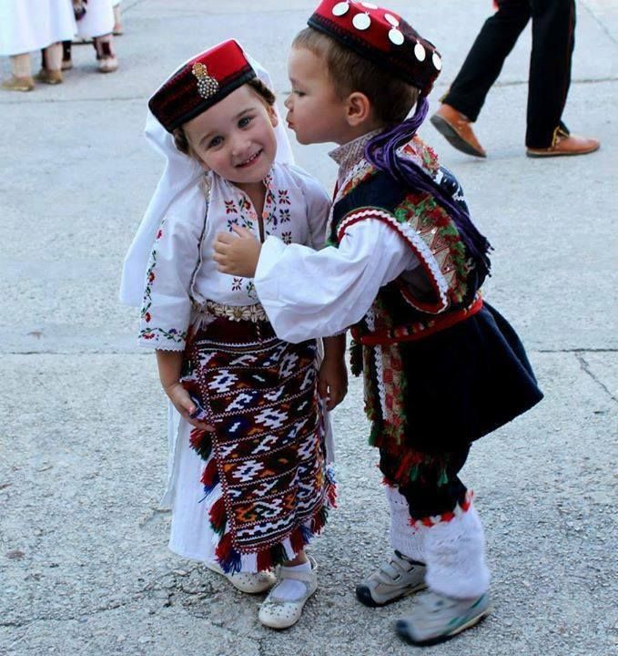 Beautiful Europeans | Folk clothing, Folk costume, Costumes