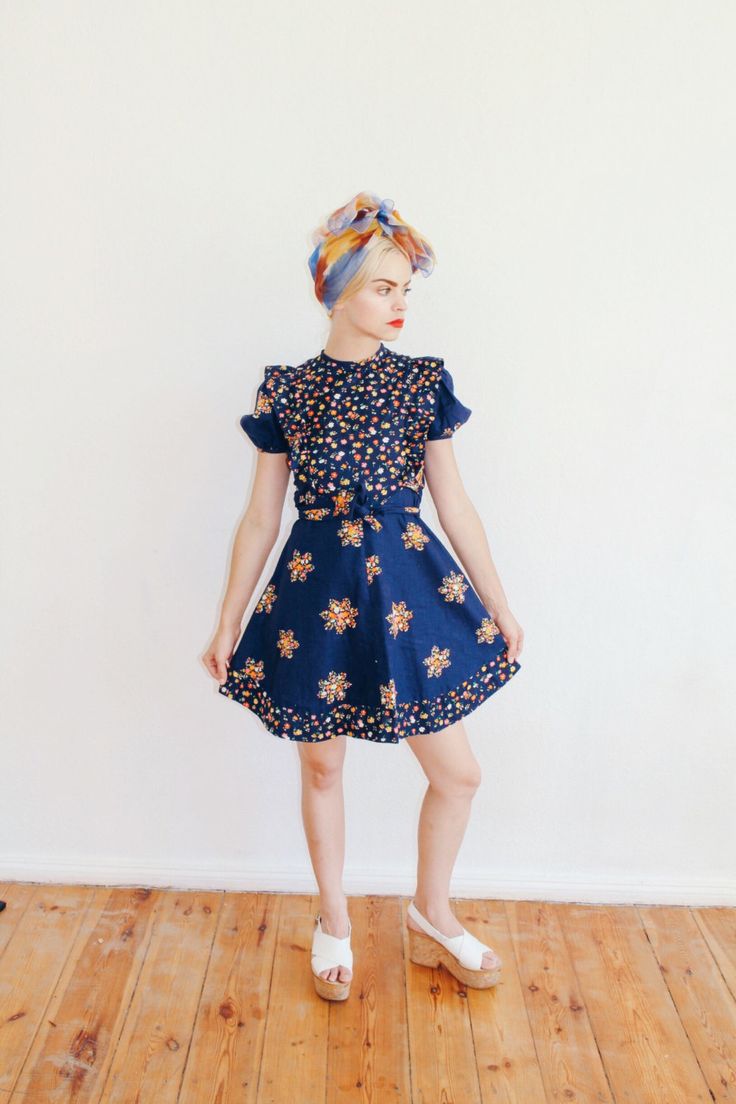 Vintage 1970's Navy Floral Baby Doll Dress by LAPraxis on Etsy Long Vanity, 70's Disco, Bohemian Baby, Baby Doll Toys, 70s Disco, Baby Doll Dress, Bateau Neckline, Floral Baby, Navy Floral