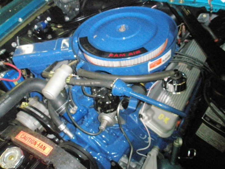 an engine is shown in this image