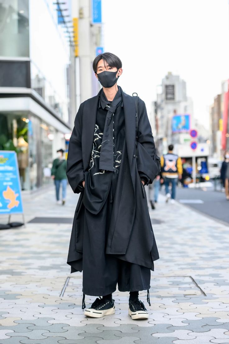 The Best Street Style at Tokyo Fashion Week Fall 2021 | Vogue Streetwear Fashion Tokyo, Harajuku Street Style Men, Japanese Street Fashion Black, Men Japanese Street Fashion, Japanese Men's Fashion, Japanese Mens Street Fashion, Harajuku Fashion Street Men, Harajuku Mens Fashion, Japanese Men Outfit