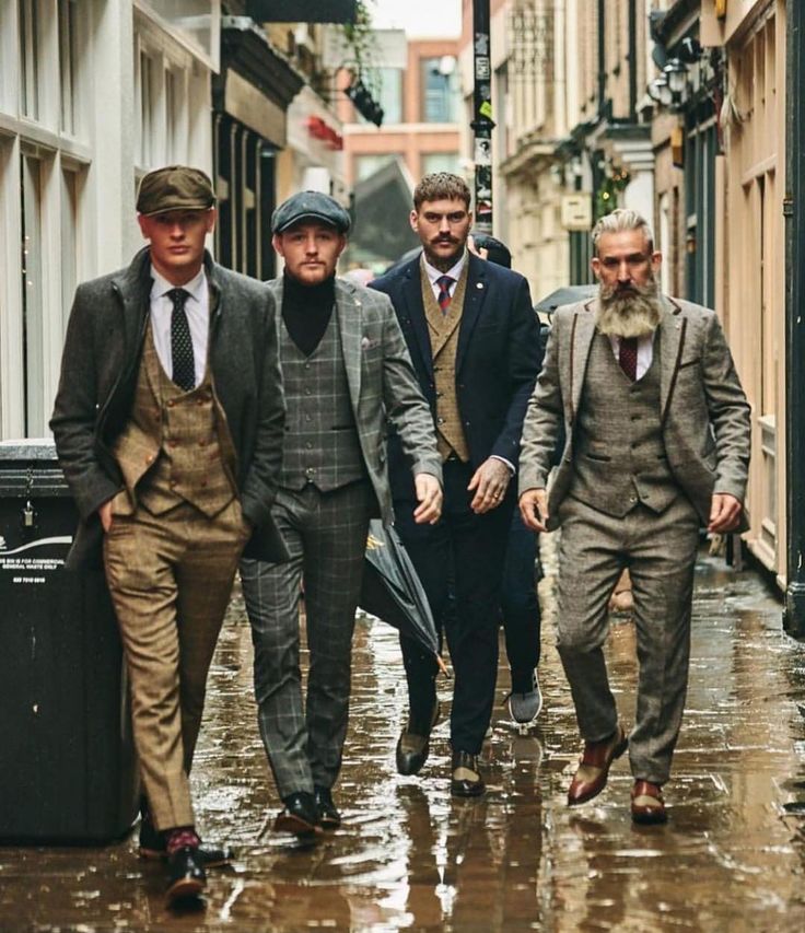 Peaky Blinders style  @nicharles_card  #menslaw Men In Suits, Vintage Style Clothing, Vintage Style