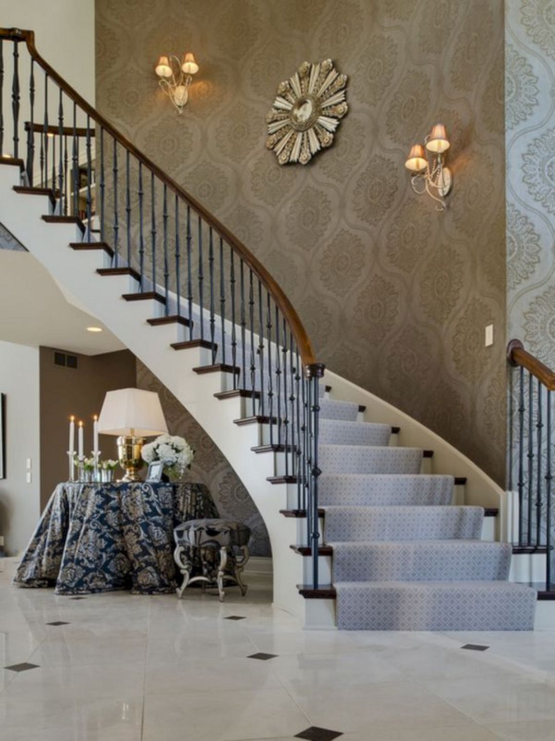 15+ Awesome Arranging Pictures On A Stair Wall Ideas /