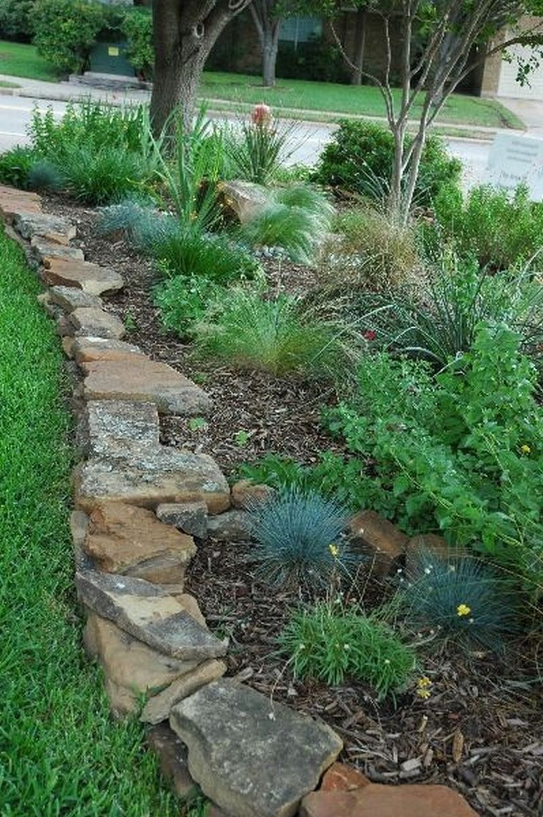 81 Beautiful Raised Flower Bed Stone Border www.onechitecture Outdoor