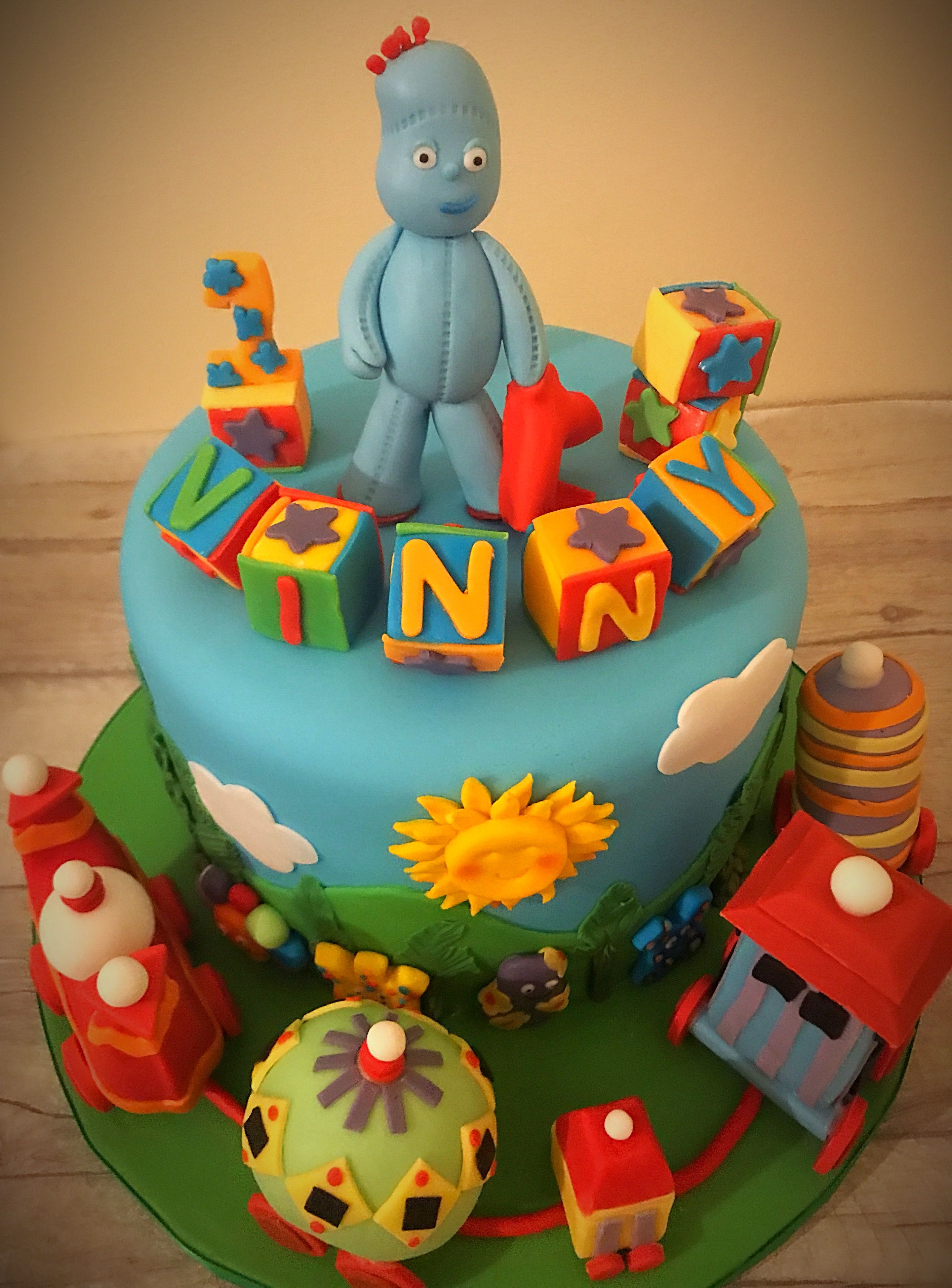 In the night garden cake! Took for ever to model this one ️ Garden