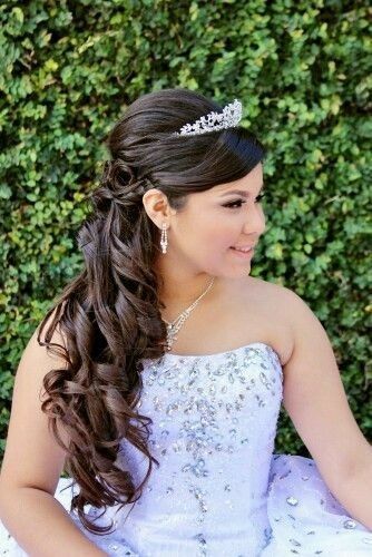 Pin By Herguuygur On Hair Styles With Tiara Quinceanera Hairstyles