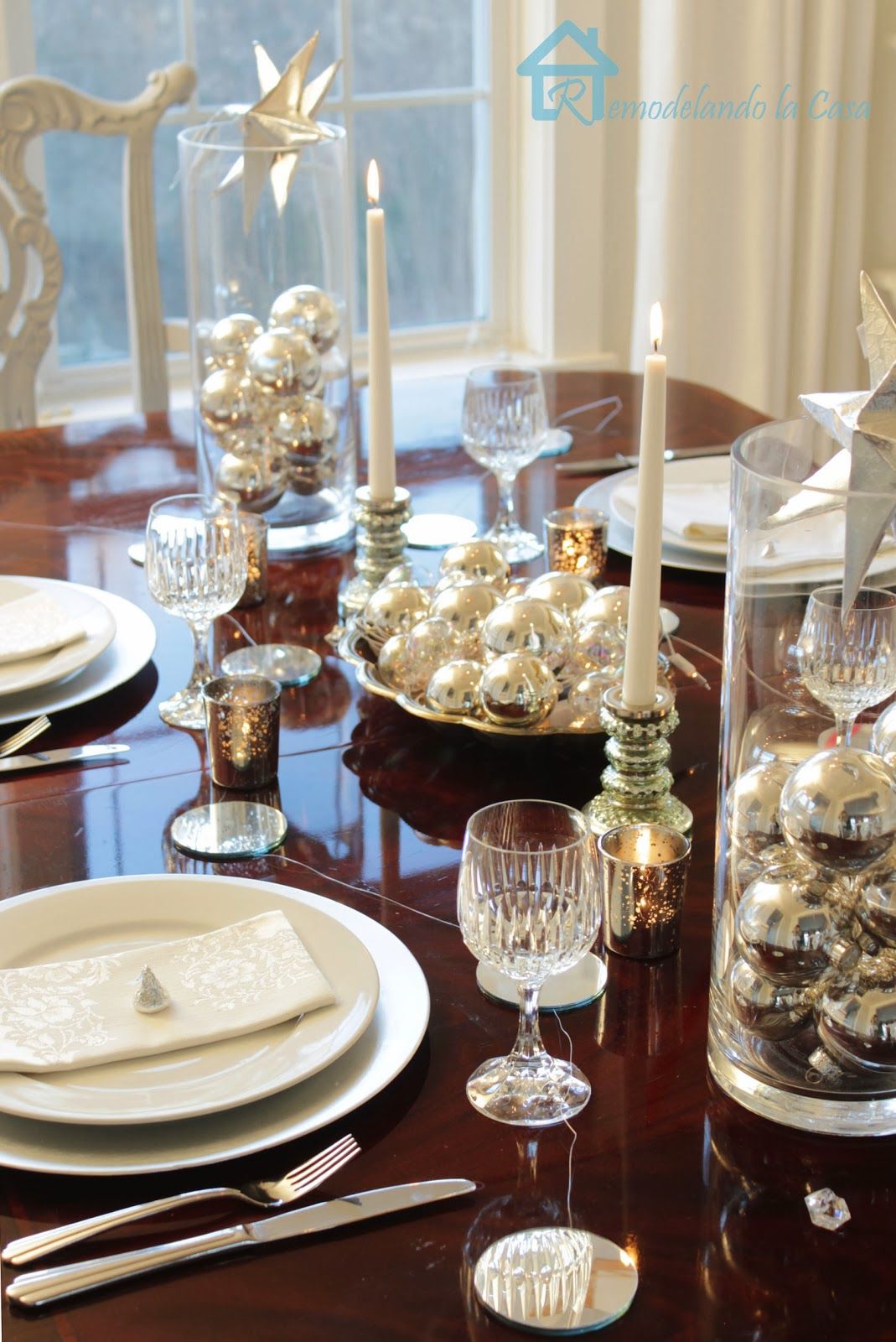 A Last Minute New Year's Eve Tablescape | New years eve decorations ...