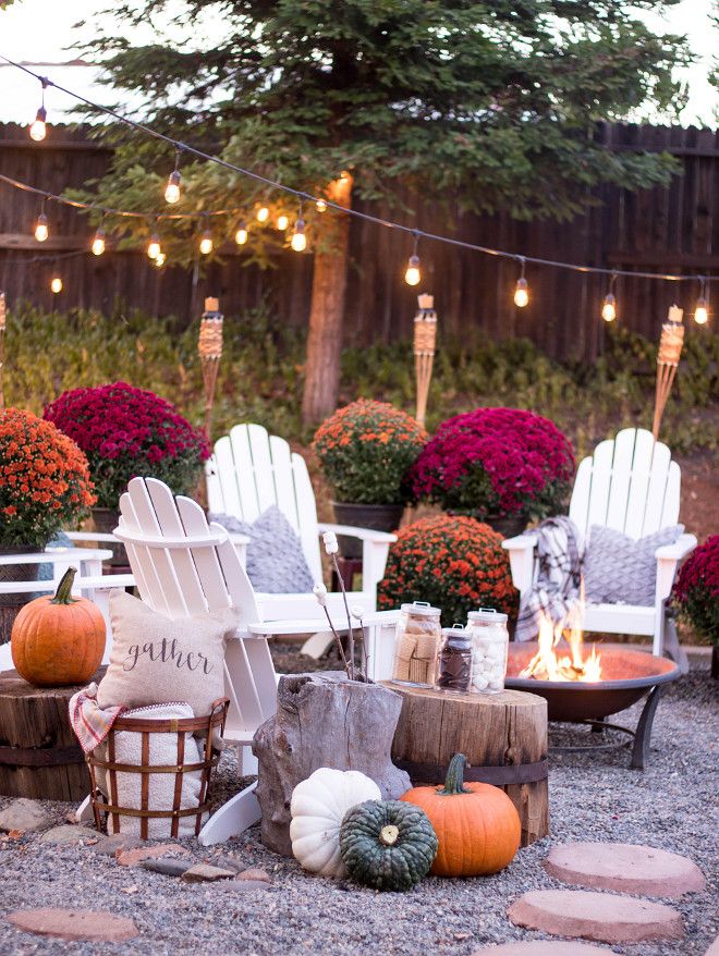 Fall Backyard Decor ideas. Backyard decorated for Fall with many mums ...