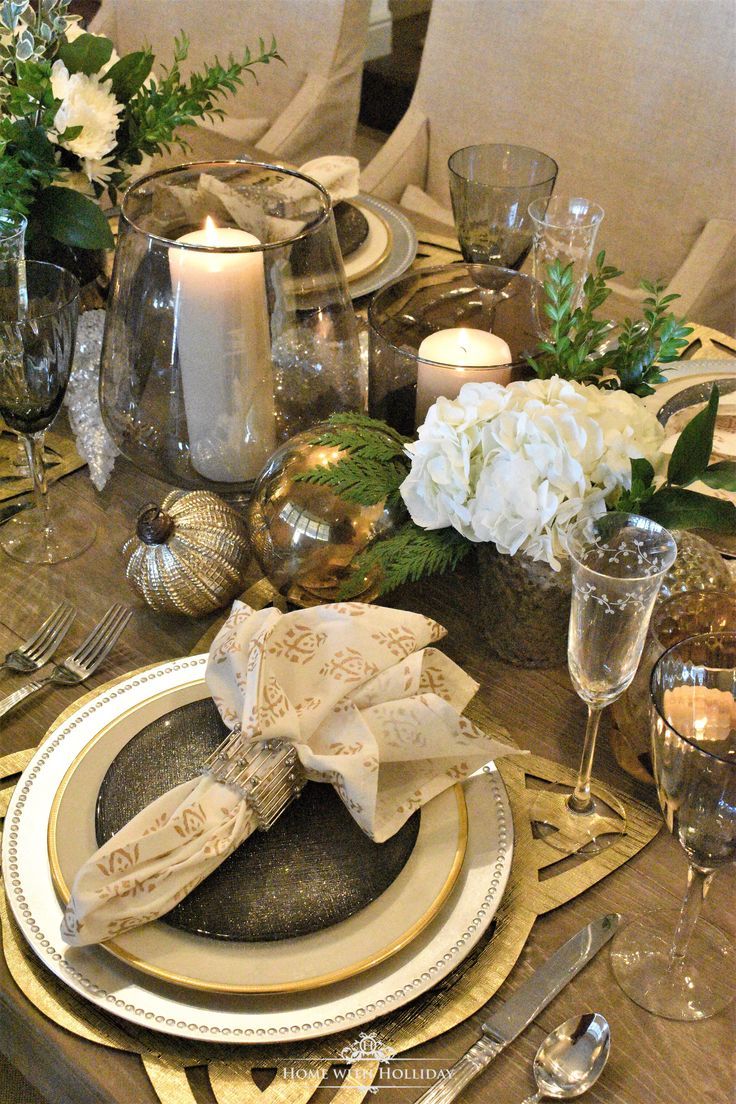 Gold and Silver Table Setting - New Year's Eve or Christmas | Silver ...