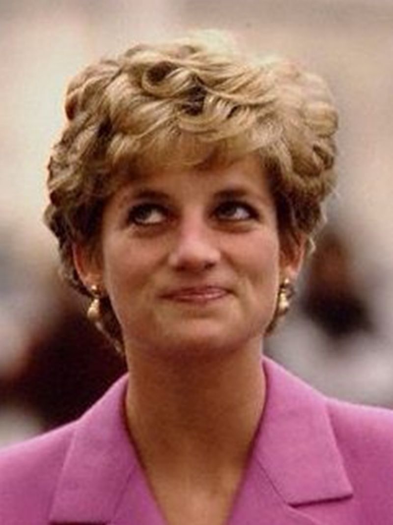 November 14, 1992 Princess Diana visits the Cite de la Musique at La ...