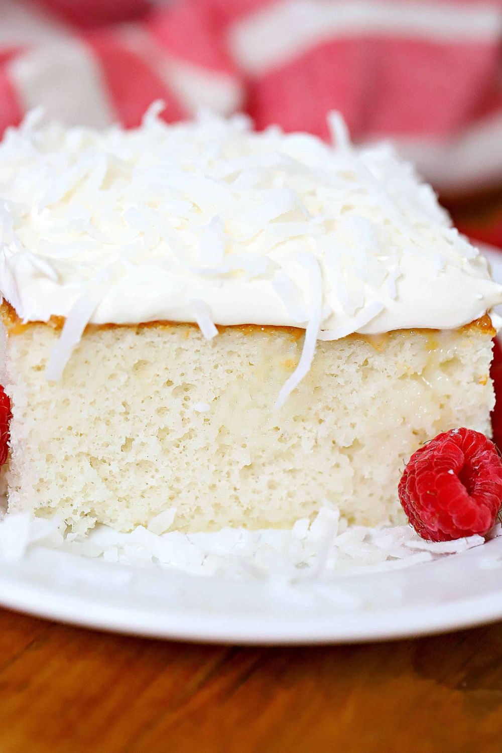 Easy Coconut Cream Cake Recipe - Yummy Healthy Easy | Coconut cream