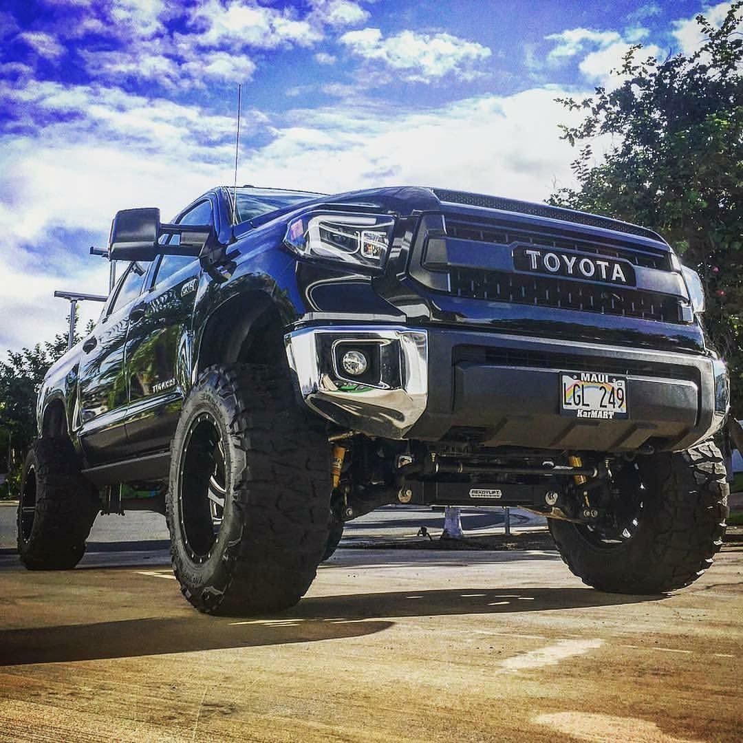 Toyota Tundra Http Www Earnhardt Com Dealer Earnhardt Toyota Toyota Tundra Toyota Tundra Accessories Toyota Tundra Trd [ 1080 x 1080 Pixel ]