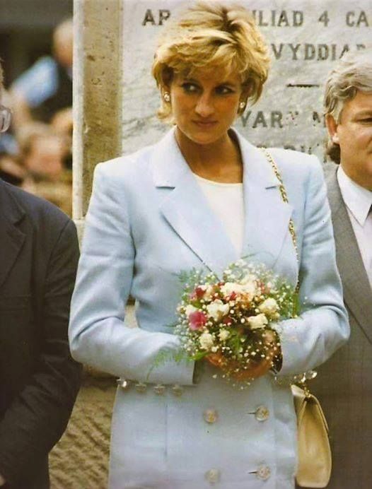 Pin by Diane on Amazing Princess Diana | Princes diana, Lady diana ...