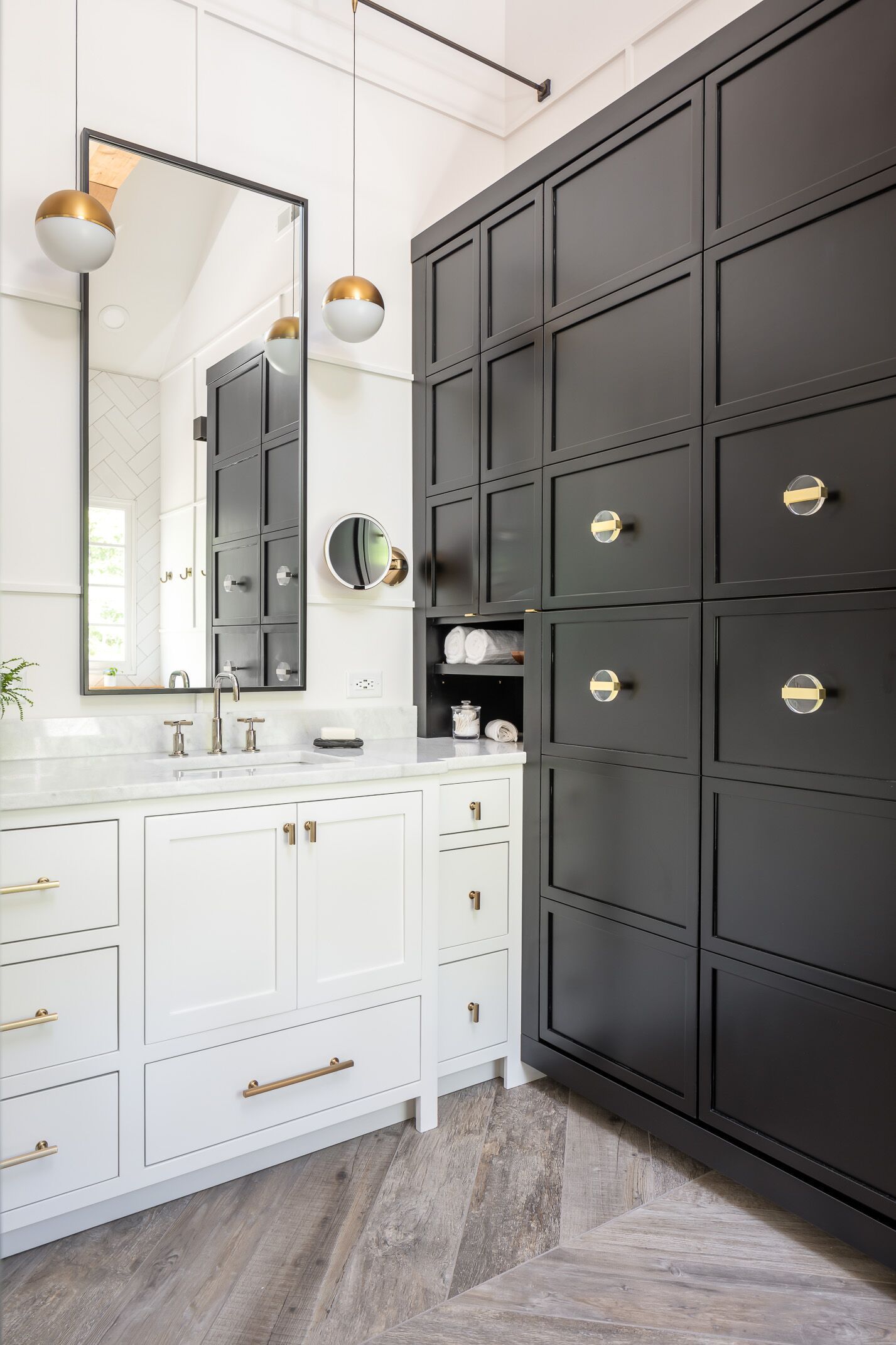 Modern Farmhouse Bathroom Vanity & Linen Cabinet | Bathroom farmhouse