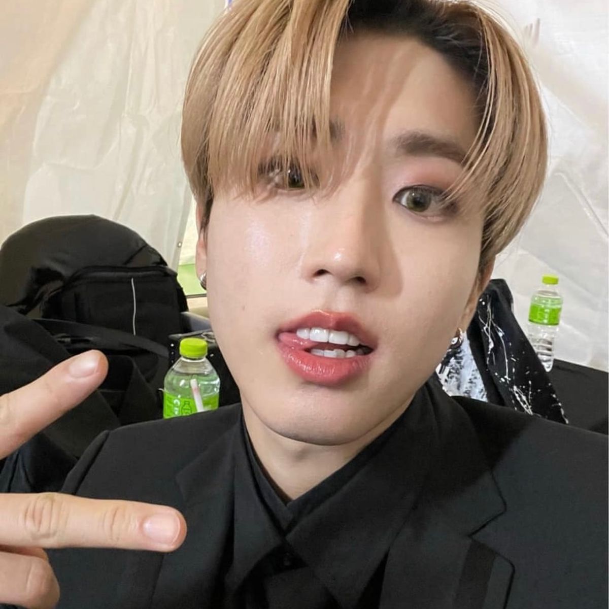 han jisung skz stray kids icon pfp selca #kpop Most Beautiful Man, I ...