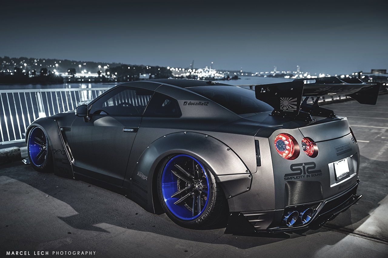 Liberty Walk Nissan GTR R35 