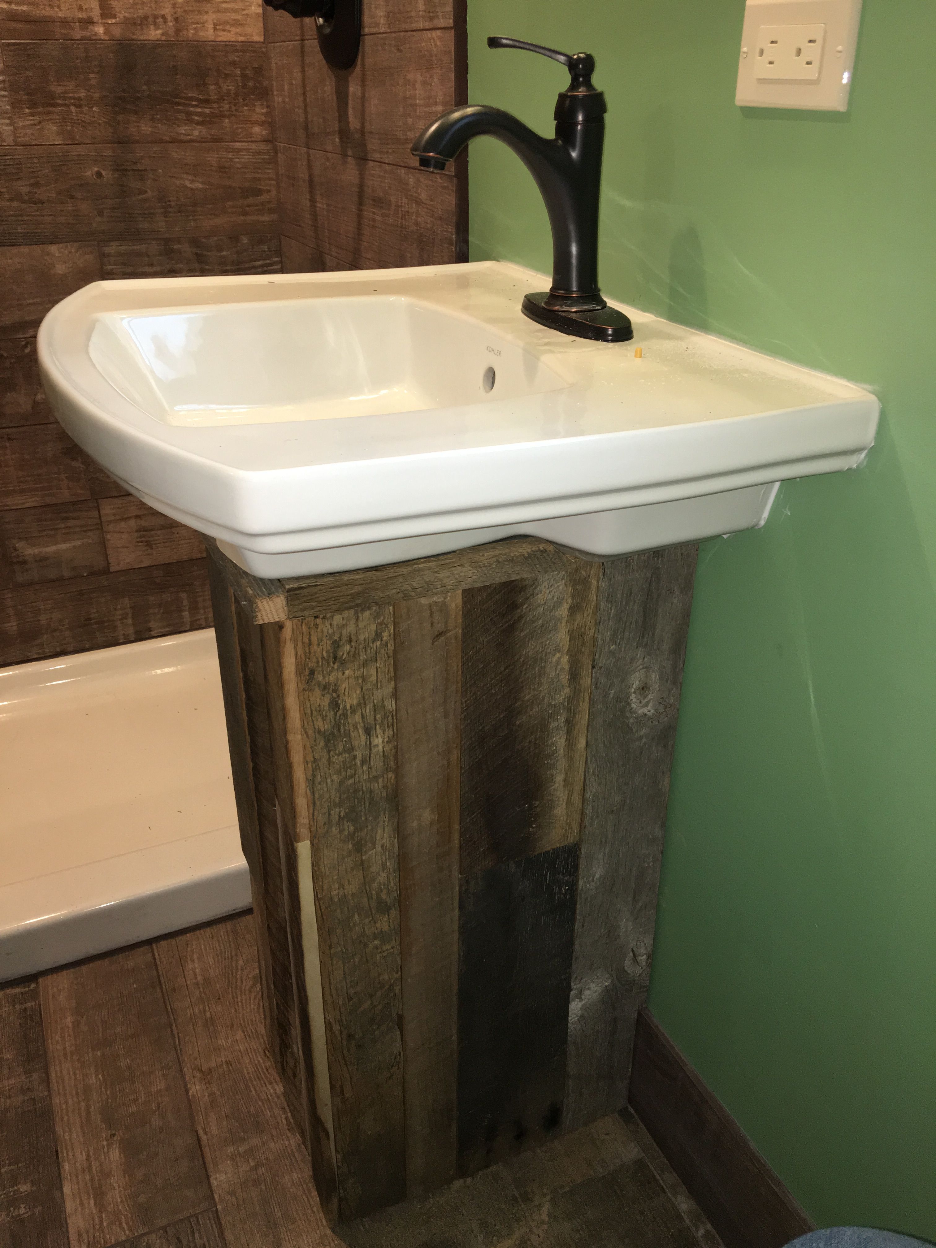 Hiding The Plumbing In Back Of The Sink Pedestal Using Barn Wood From Willum Wood Bathroom Sink Storage Small Bathroom Sinks Pedestal Sink Bathroom