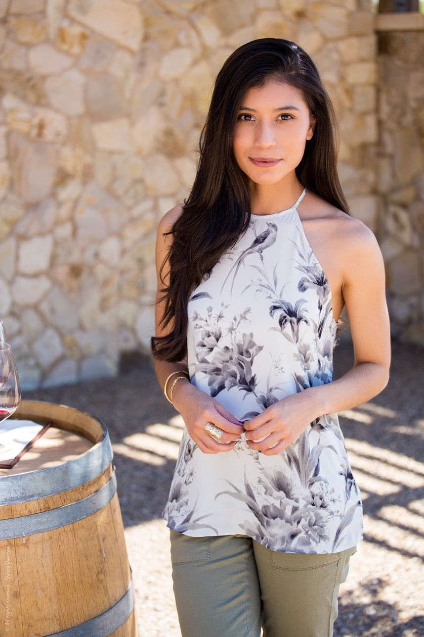 What to Wear to a Winery (Your Ultimate Style Guide for Winery Outfits ...