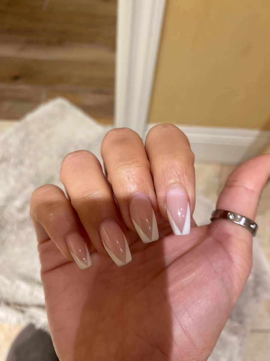 White French tip v French acrylic nails, French tip gel nails, French