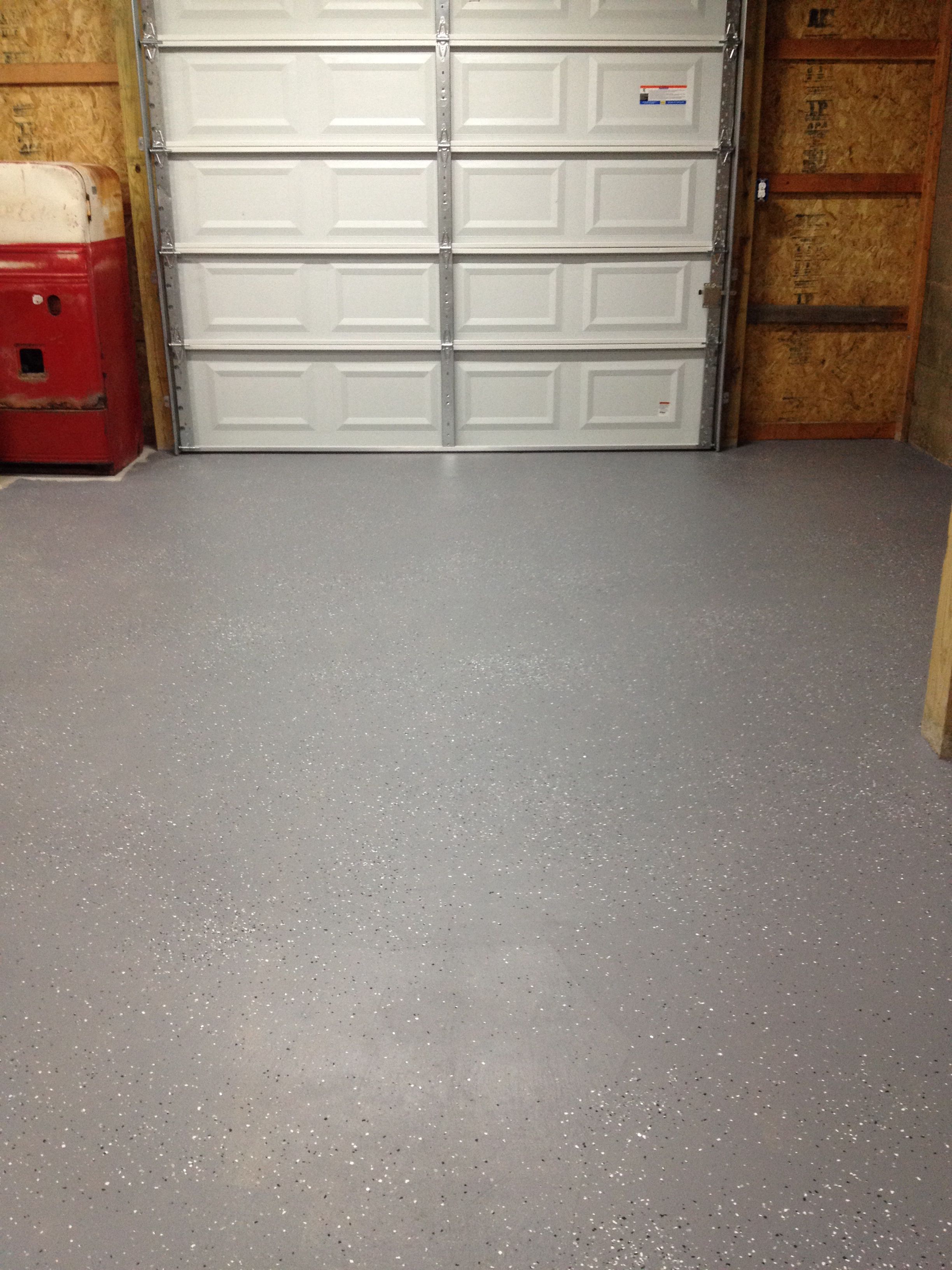 Behr 1 Part Epoxy Garage Floor Paint With Metallic Flakes From The Home Depot 31 Gallon Plus Flake Garage Floor Coatings Garage Floor Epoxy Garage Floor Paint [ 3264 x 2448 Pixel ]