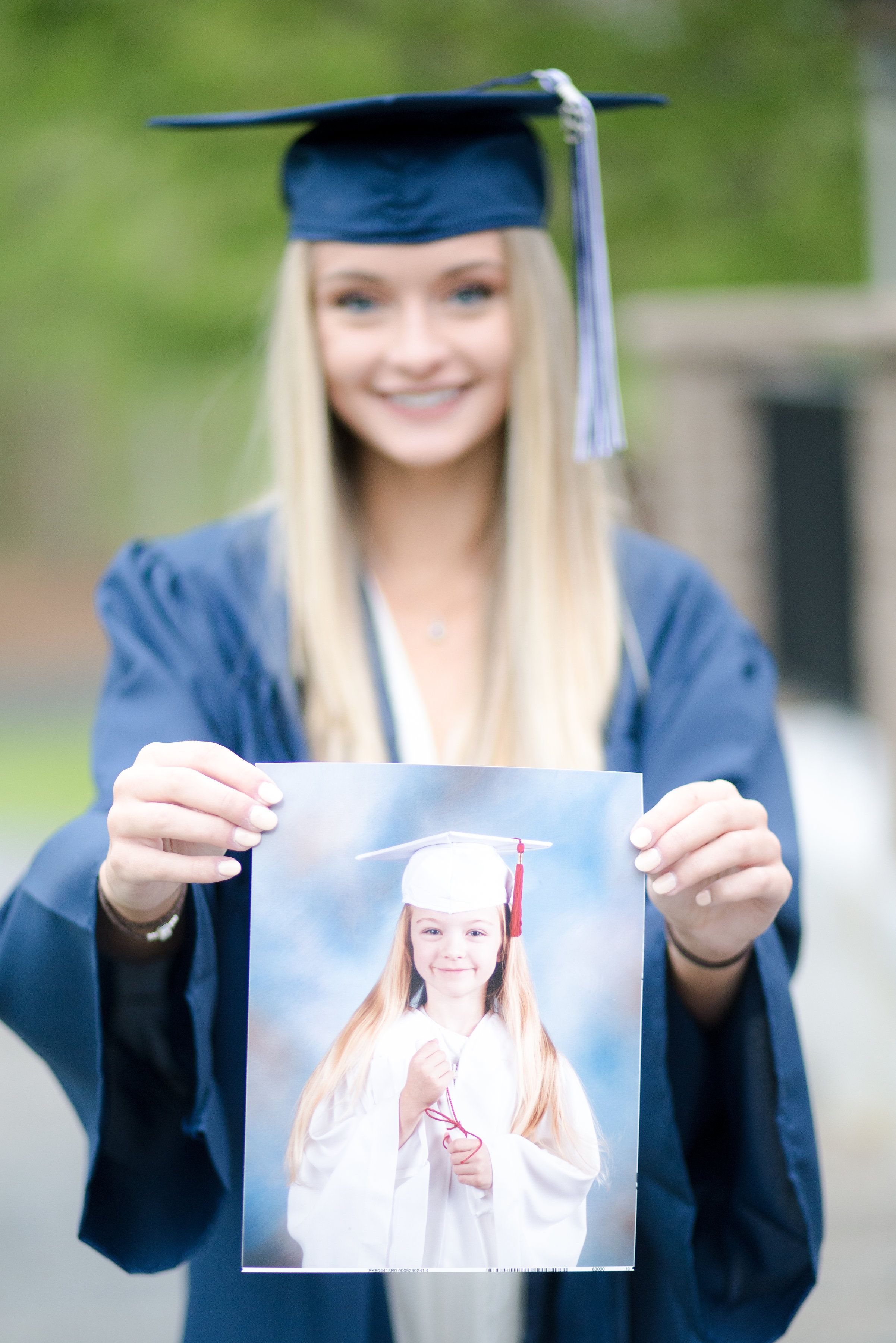 Pin by Misty Roberts on Graduation | Graduation photography poses ...