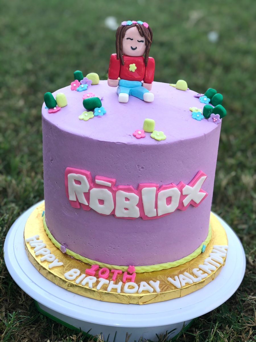 Celebrate Your Child's Birthday With A Roblox Birthday Cake - Wall ...