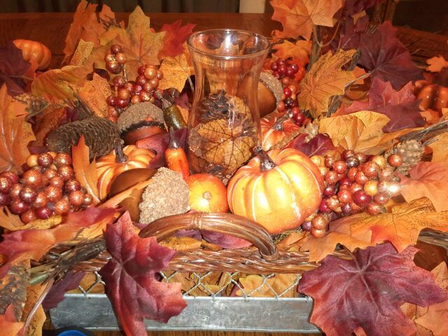 Thanks Giving / Fall centerpiece I made | Thanksgiving decorations ...