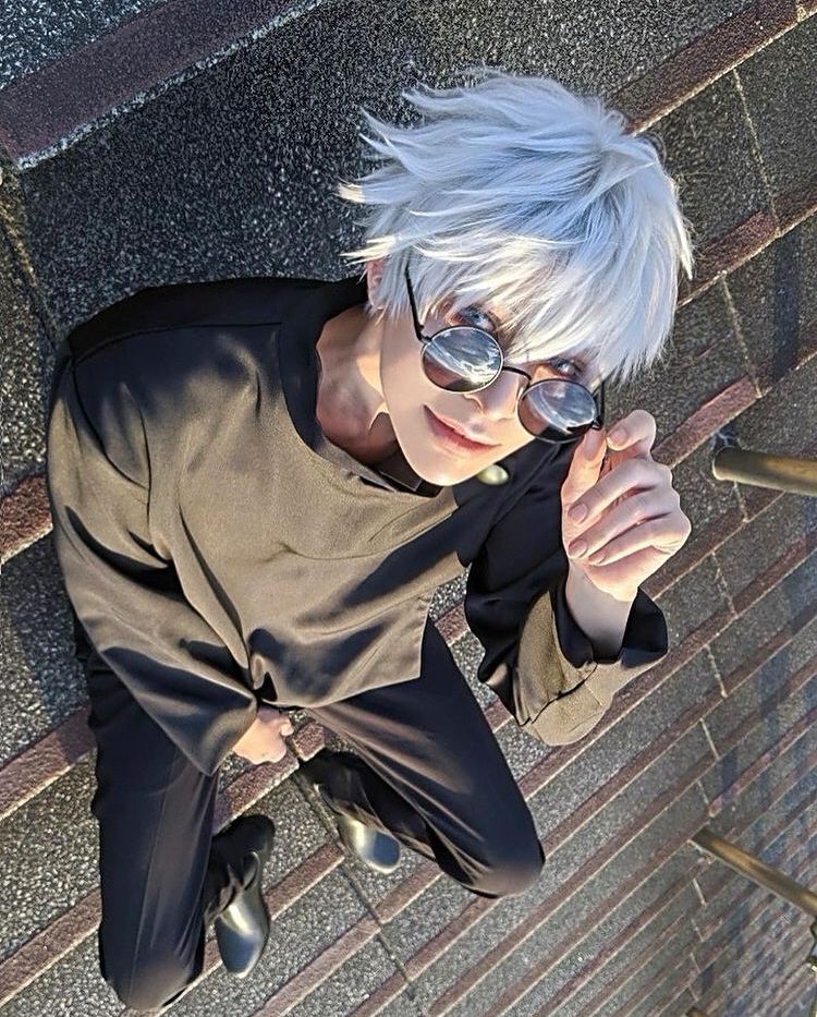 Gojo Satoru cosplay | Male cosplay, Cosplay, Amazing cosplay