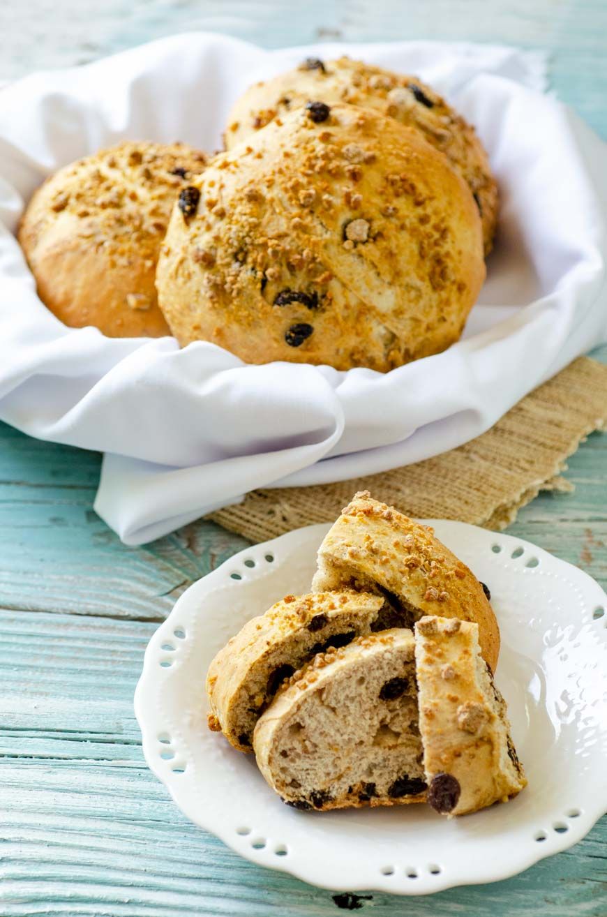 Sweet Mexican Semita bread, studded with piloncillo, raisins, and ...