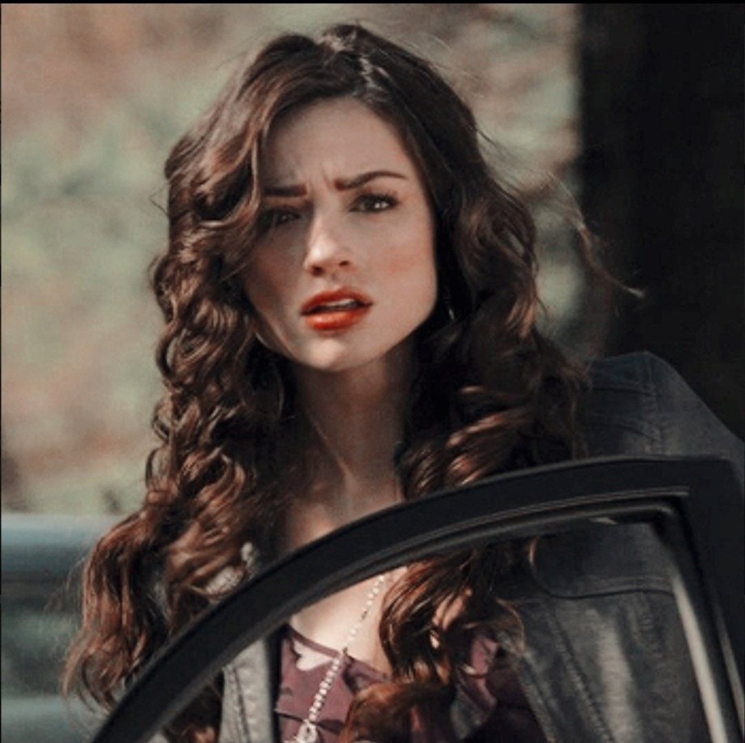 crystal reed • allison argent Alison Teen Wolf, Scott Teen Wolf, Cabelo ...