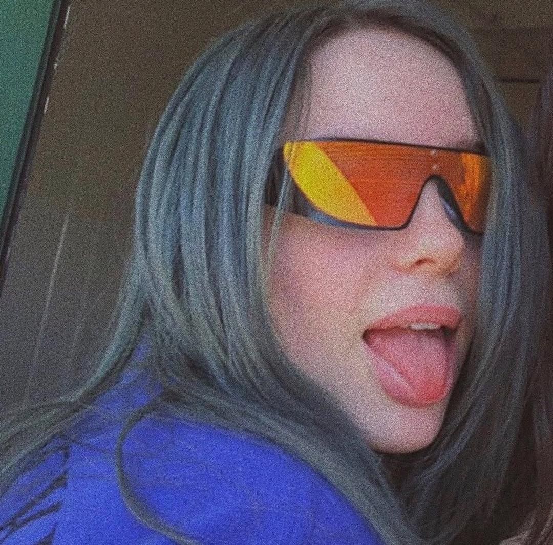 Billie Eilish, Mirrored Sunglasses, Sunglasses Women, Teal Hair, You're ...