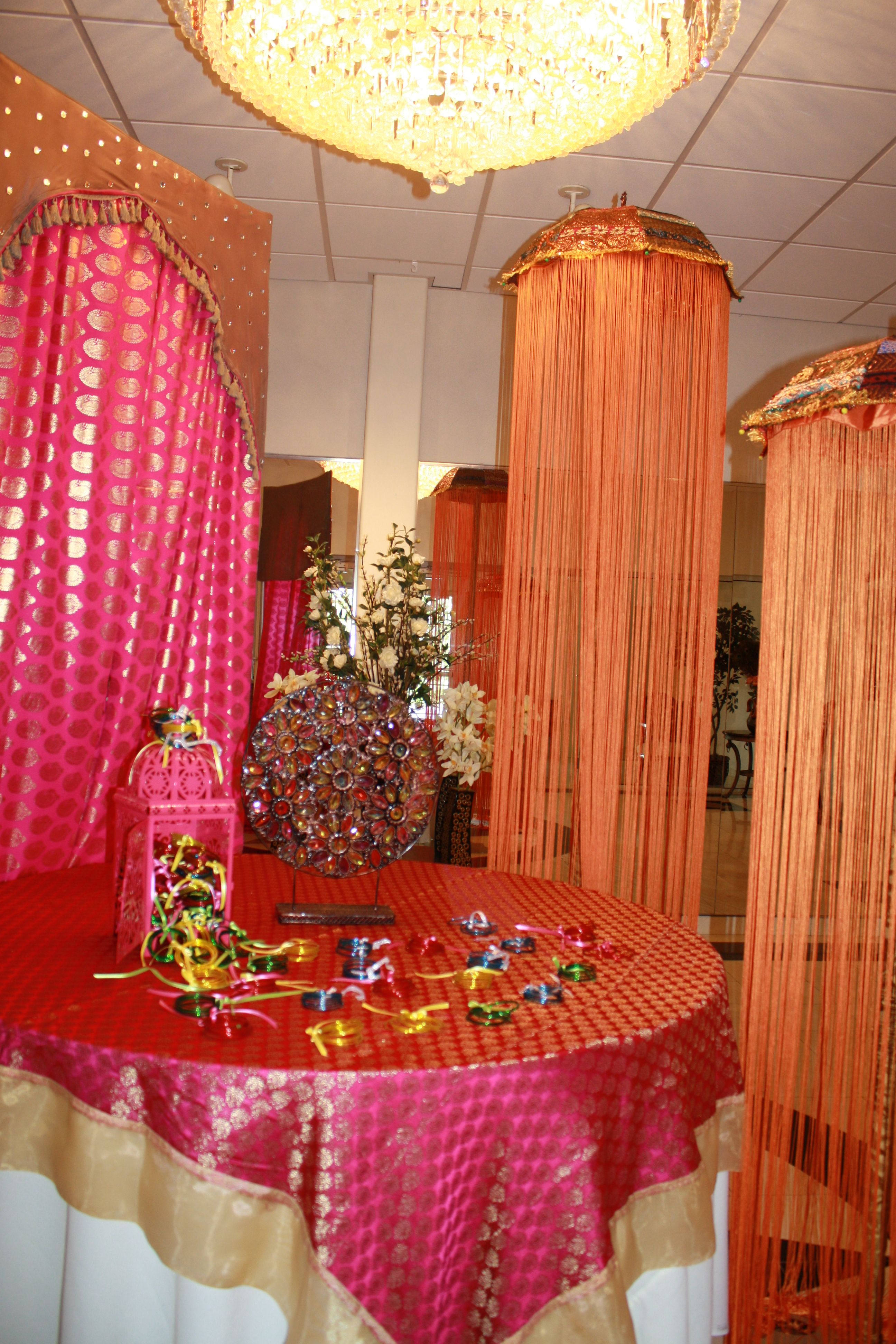 Mehndi Party Entrance Welcome Table Meri Shaadi Aka Wedding Bells