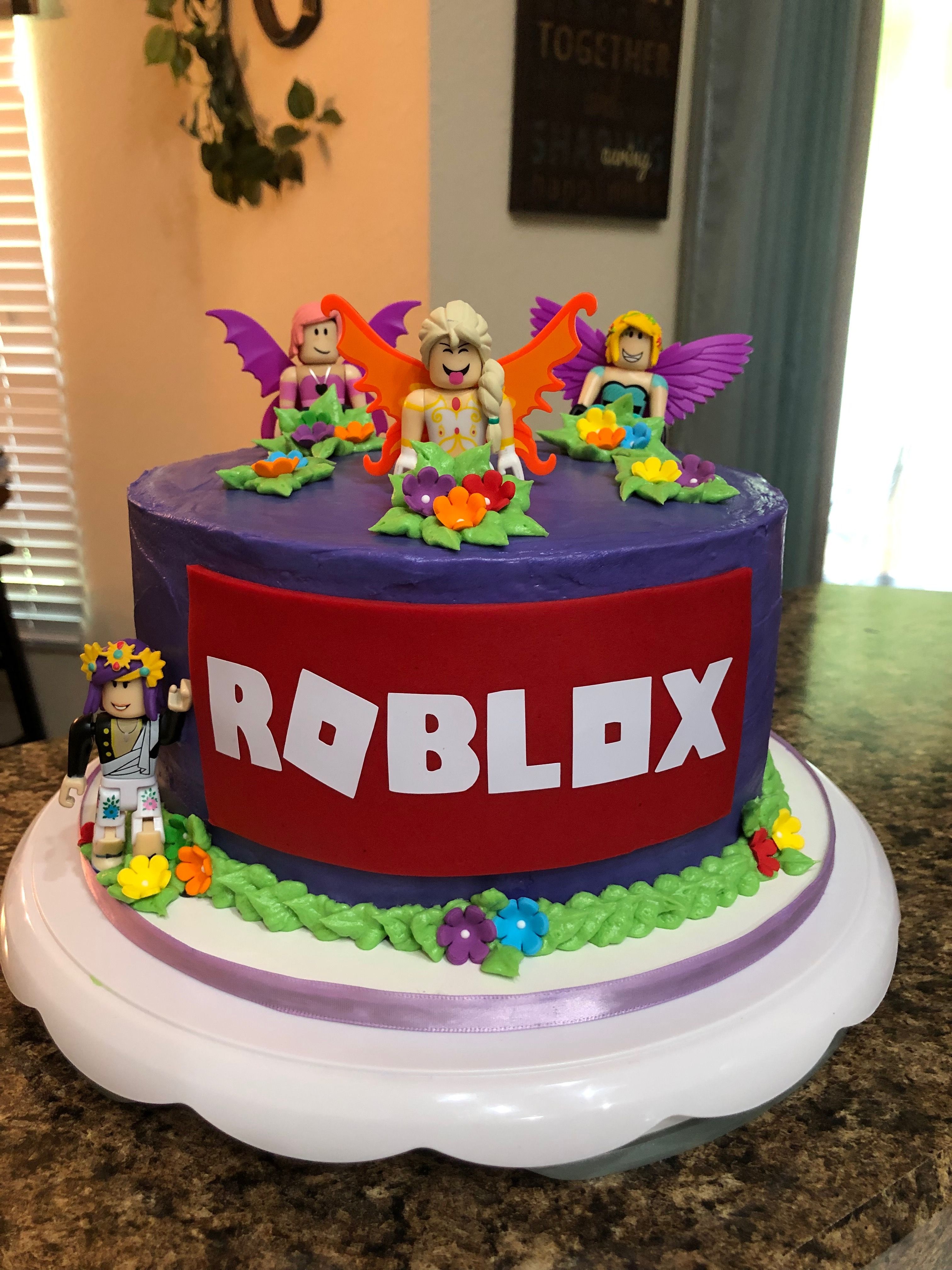 Roblox Birthday Party Cake