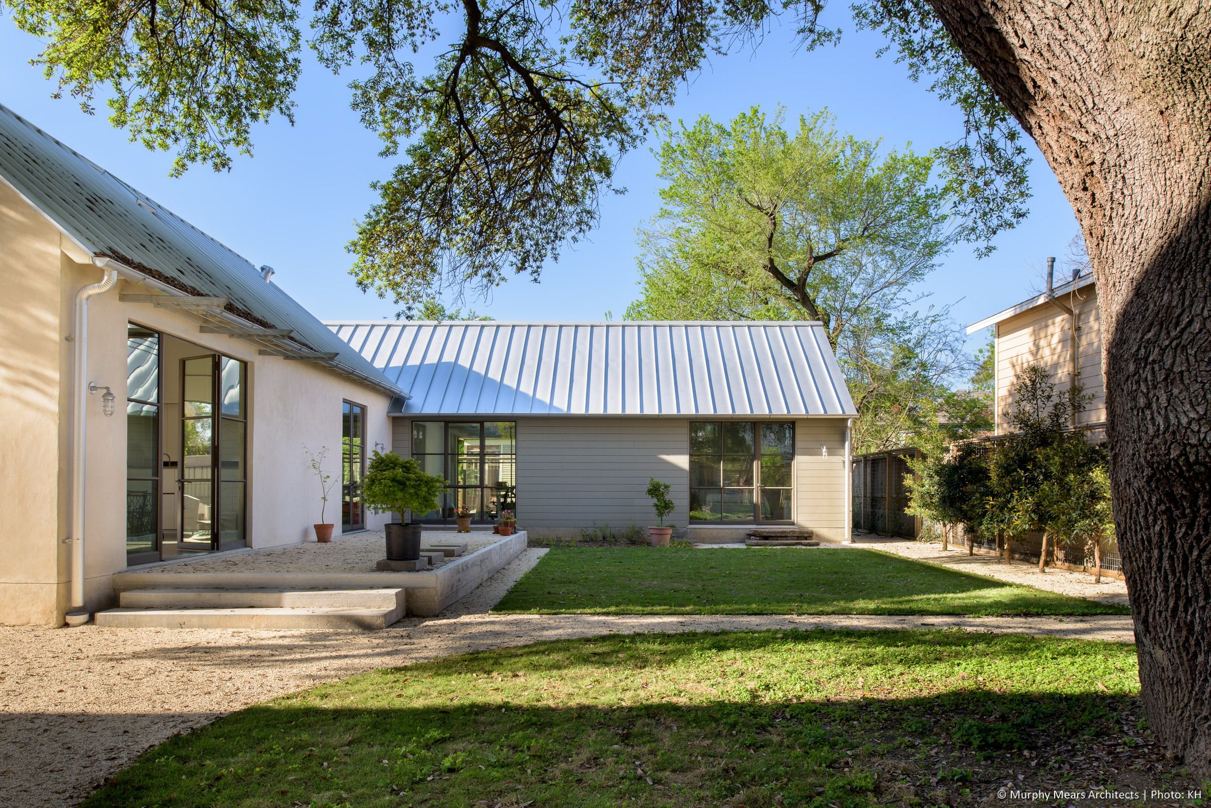 Sabine Street Cottages Murphy Mears Architects White ranch style