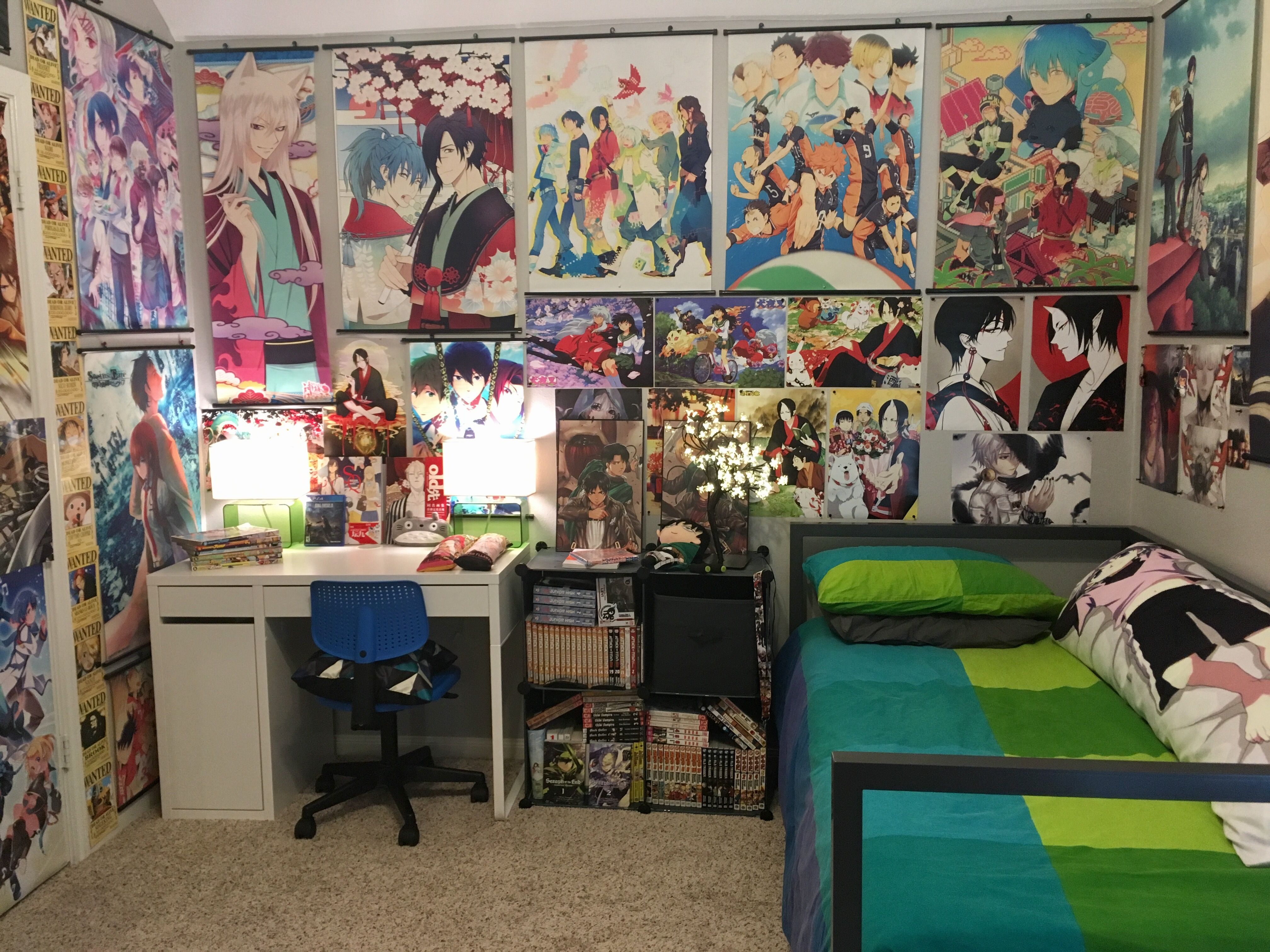 Anime room | Otaku room, Kawaii bedroom, Anime bedroom ideas