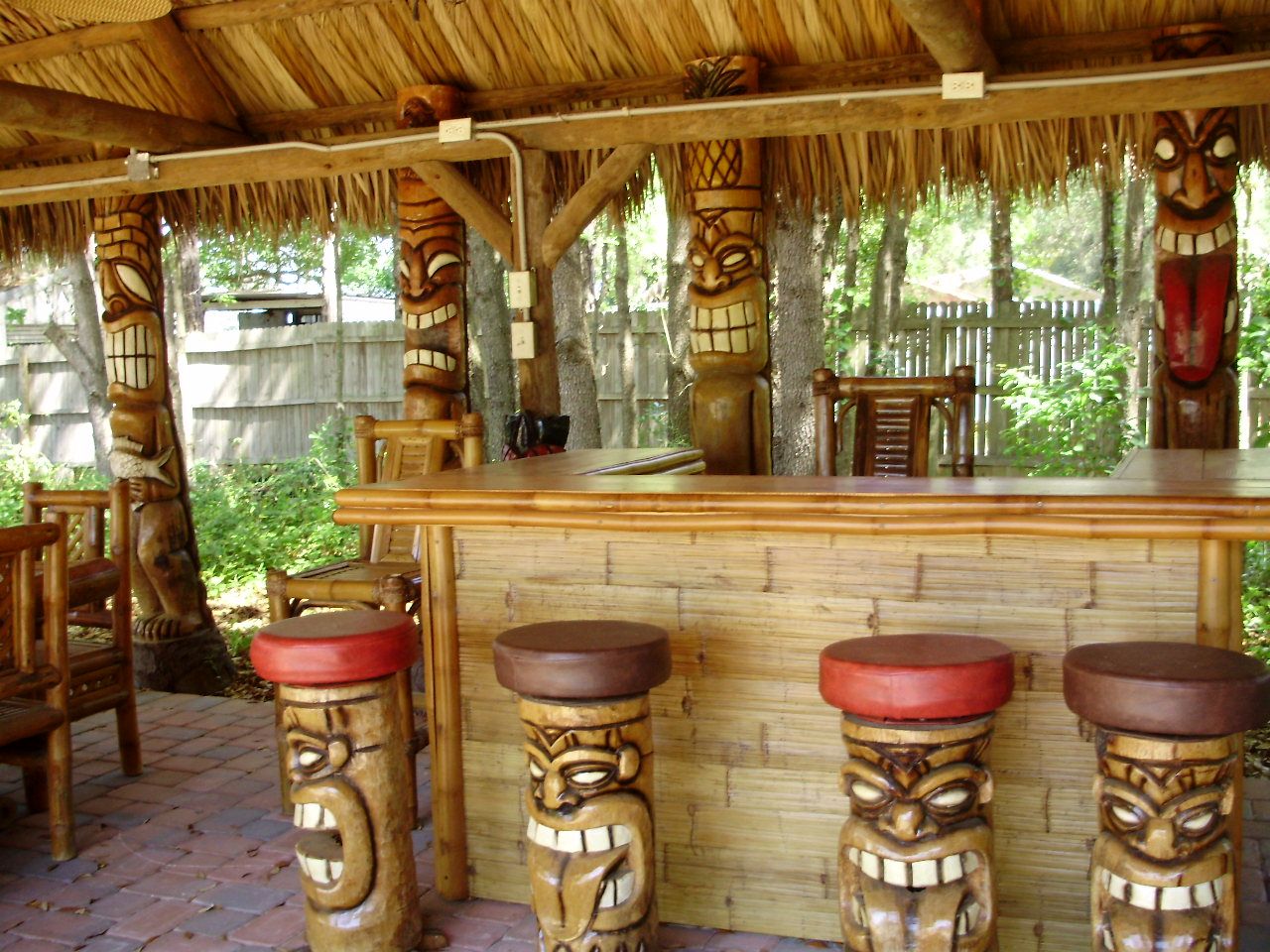 Interiorclip.com | Tiki bar stools, Tiki bar decor, Outdoor tiki bar