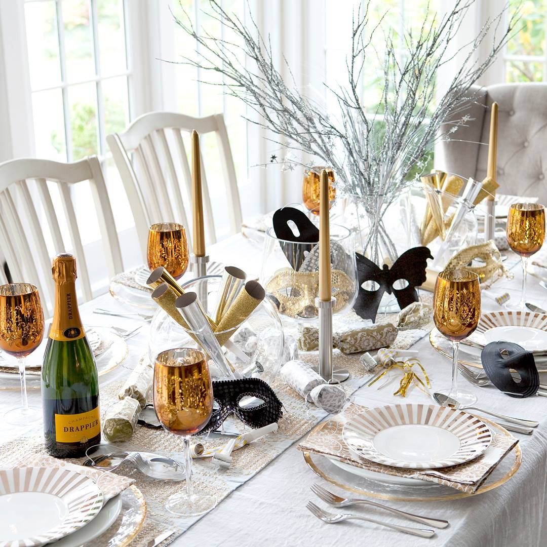 Pin by Karen Wymer on Stuff | New years eve table setting, New years ...