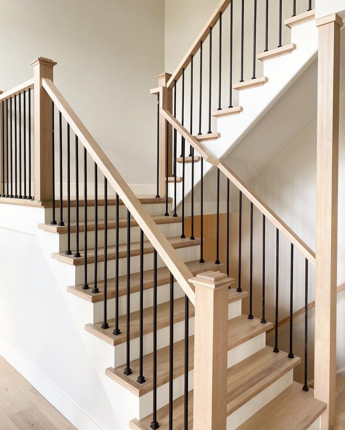 Wooden Stair Railing Design