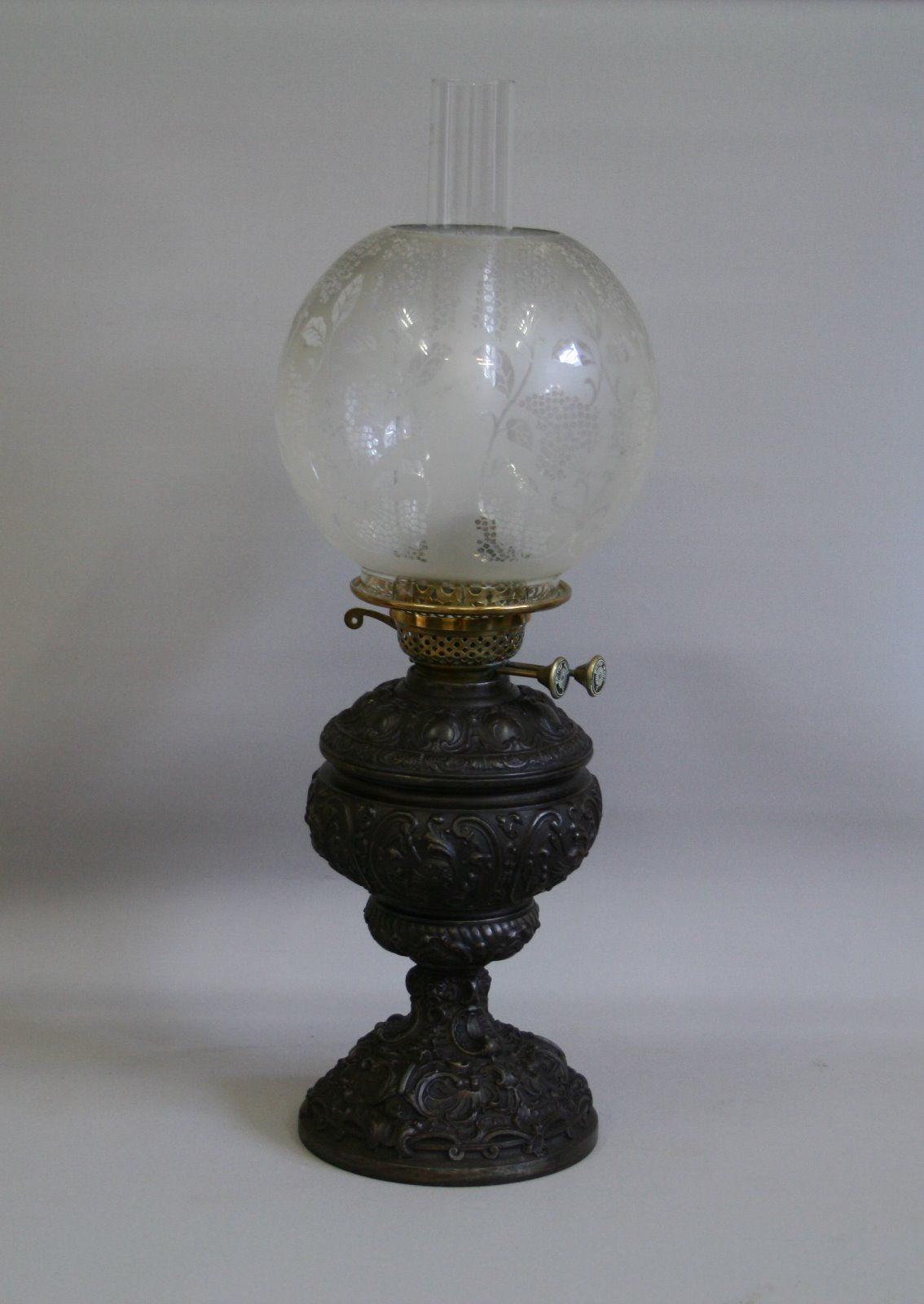 Victorian Oil Lamp with Pewter Base | Oil lamps, Antique oil lamps, Lamp