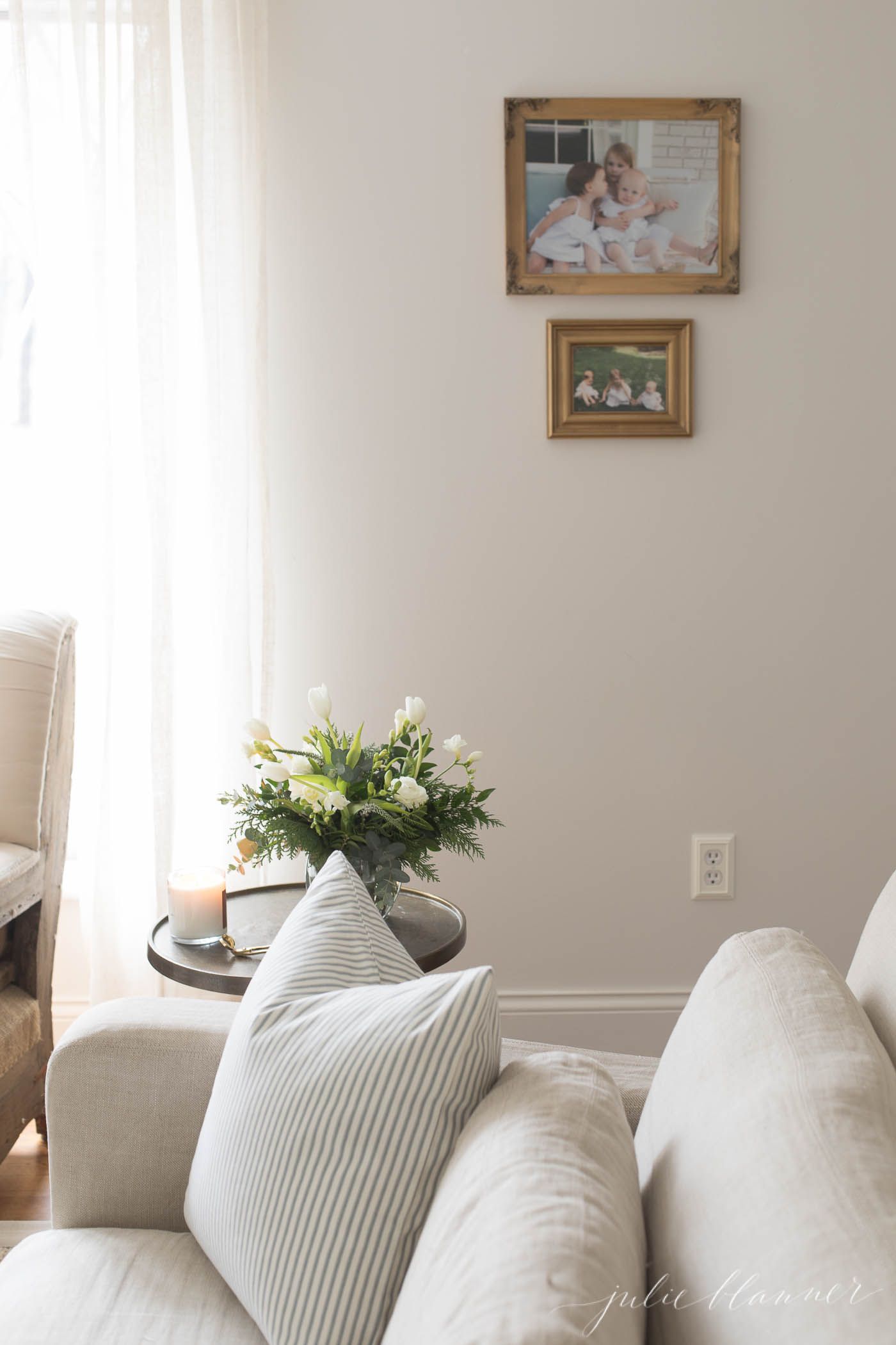 warm white paint color with a hint of gray White wall paint, White