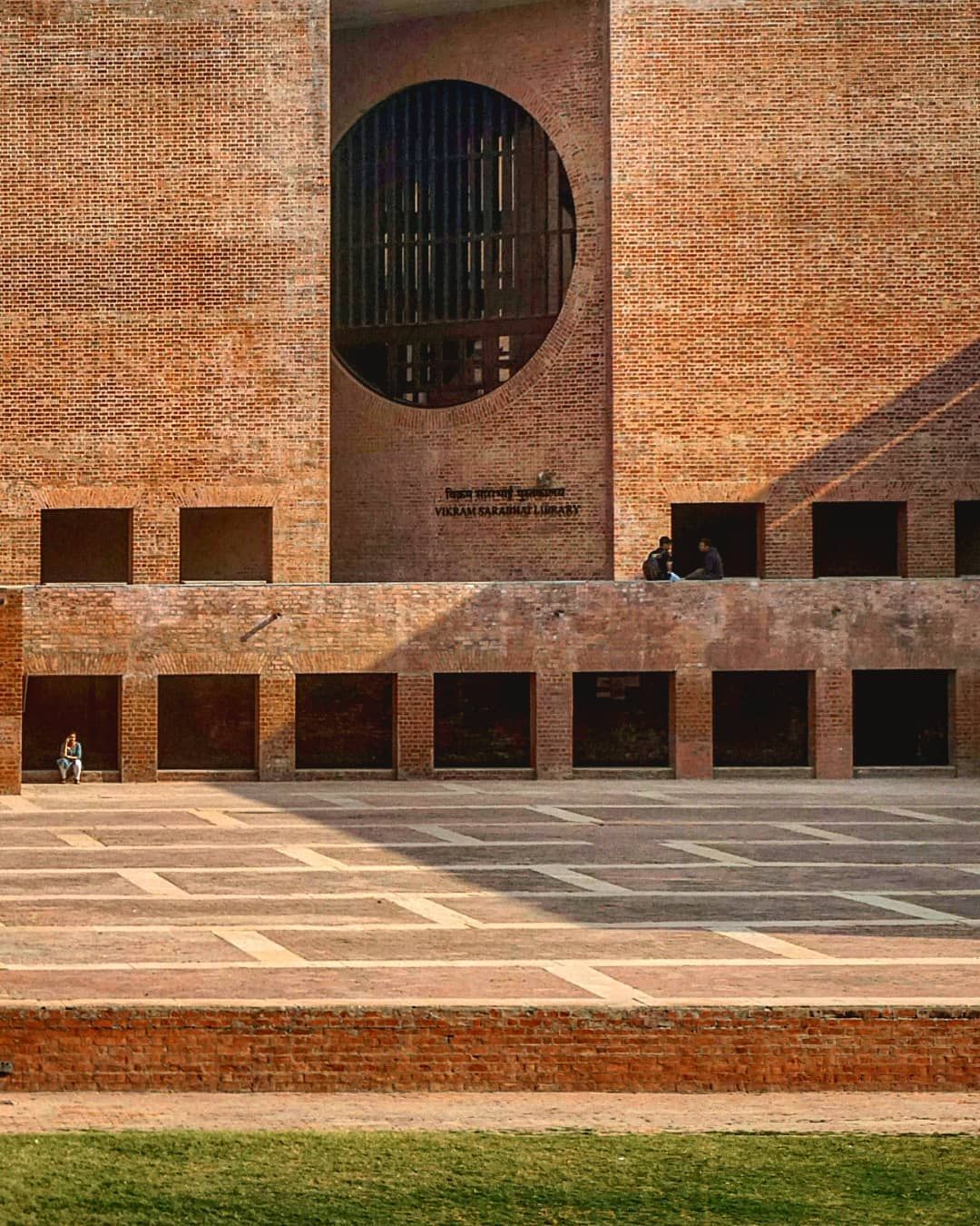 IIM Ahmedabad - Louis Khan campus.What makes this building the greatest ...