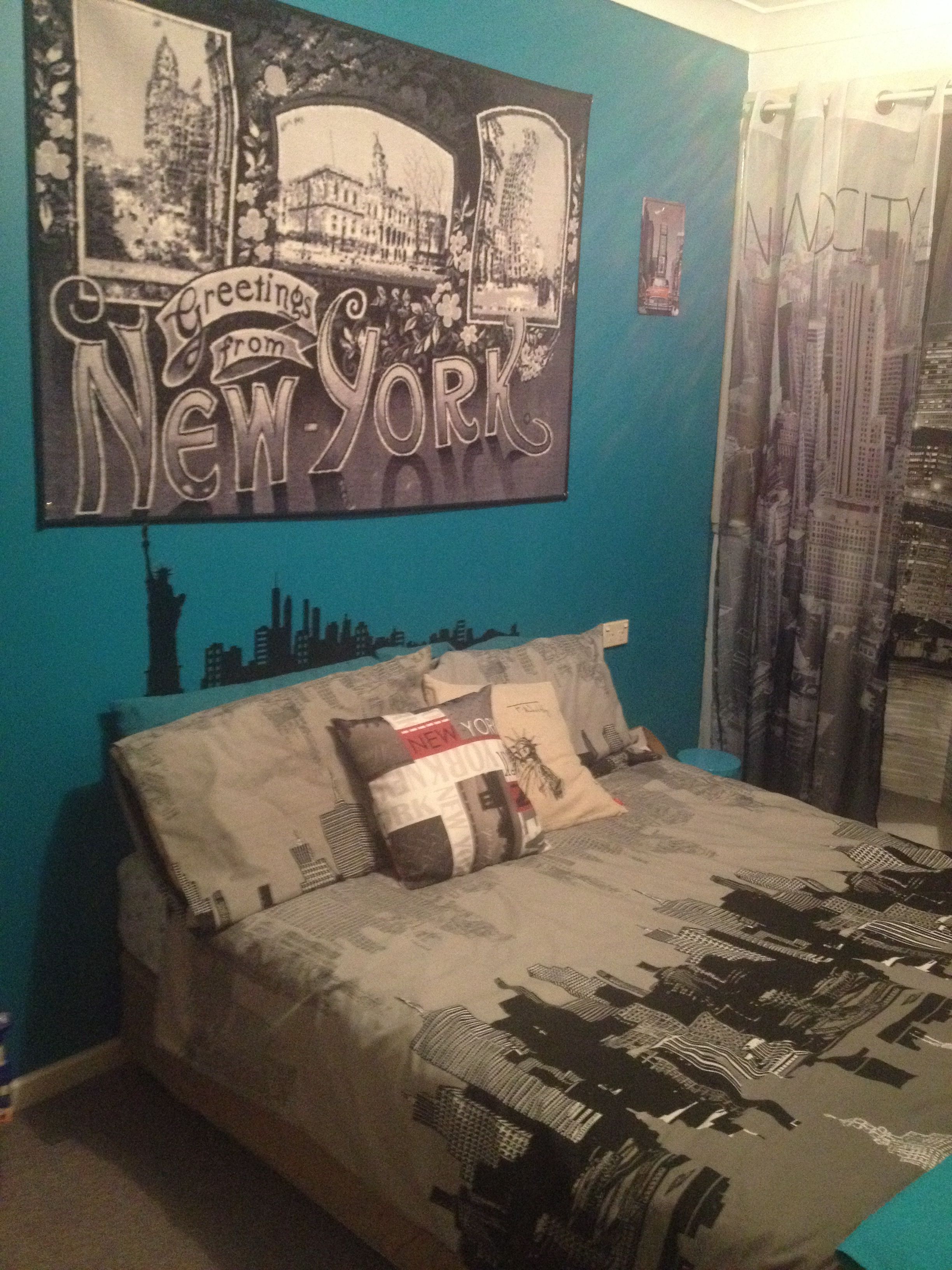 New York City Themed Bedroom