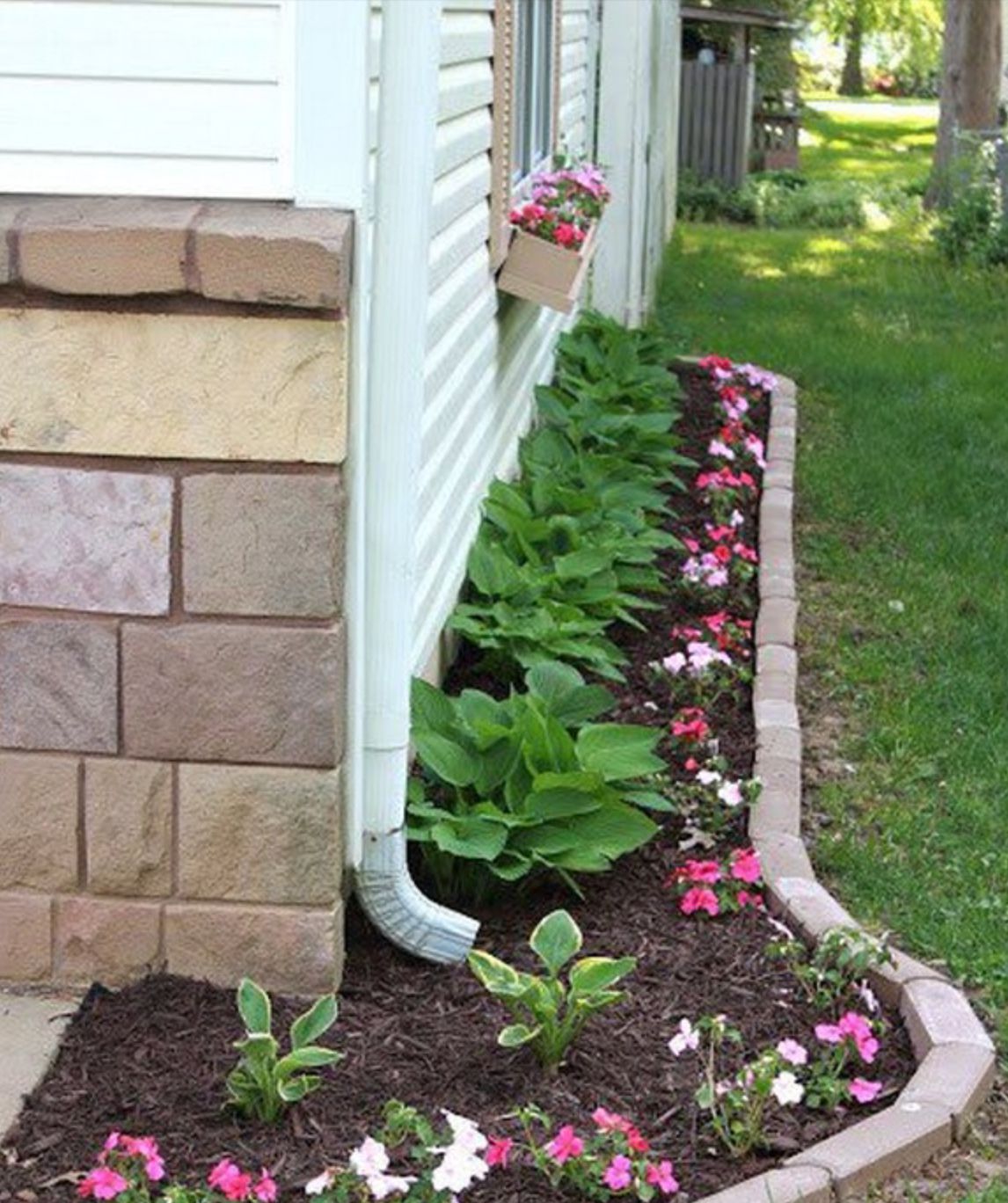 Pin by Courtney glass on Front yard Flower bed edging, Garden beds