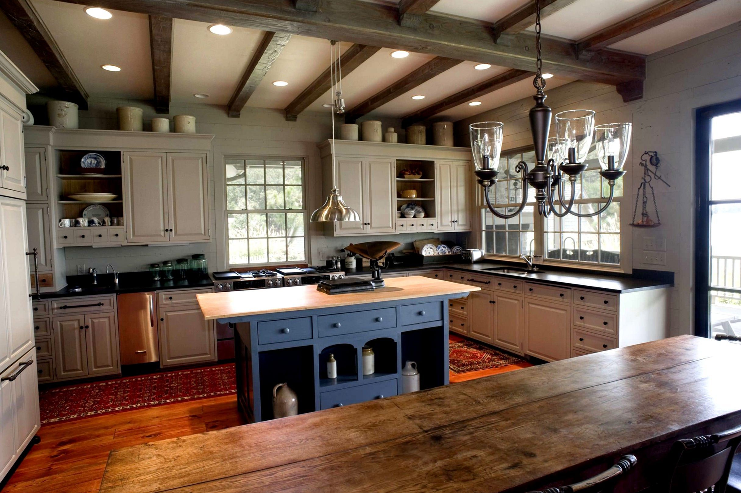 Top 10+ Awesome Farmhouse Kitchen Design Ideas To Make Your Cooking