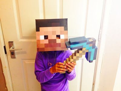 Free Minecraft Steve head, printable template mask, no box needed, just ...