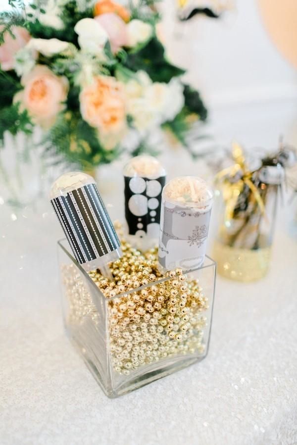 20 Must Have New Year’s Eve Wedding Details New Years Wedding, New ...