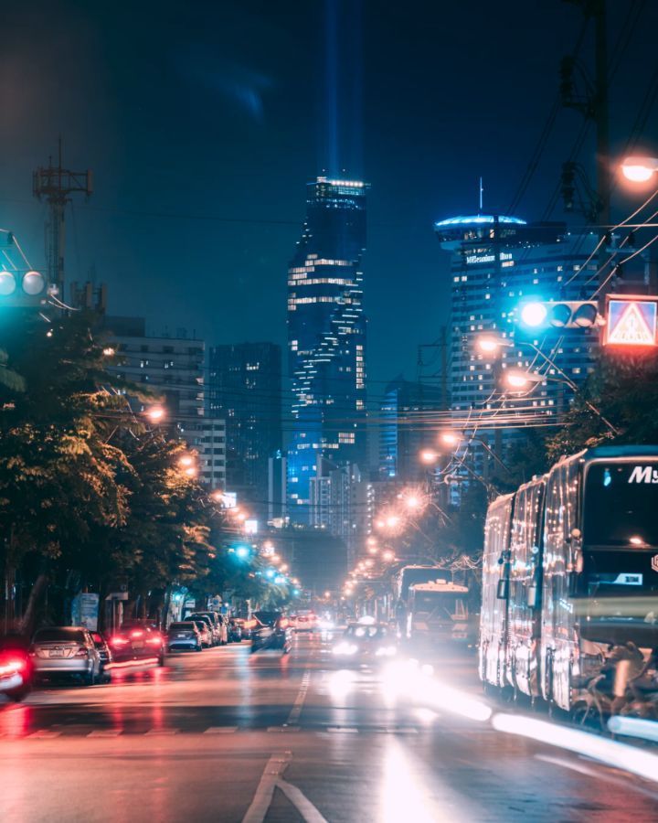 Bangkok night scenes 🌃 (by jkrnn on instagram)