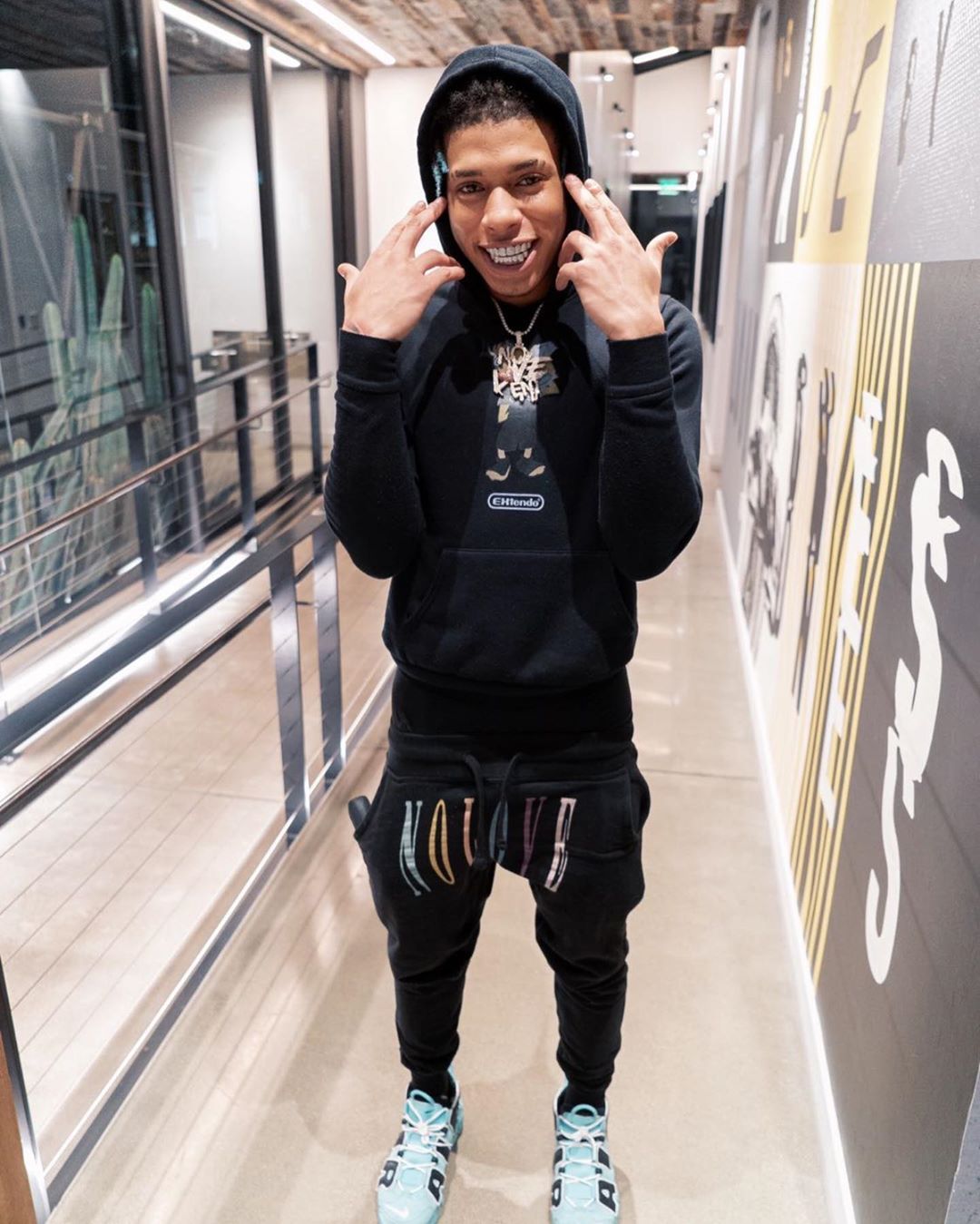 NLE CHOPPA💔 on Instagram: “NLE💔💙” Rapper Outfits, Swag Outfits Men ...